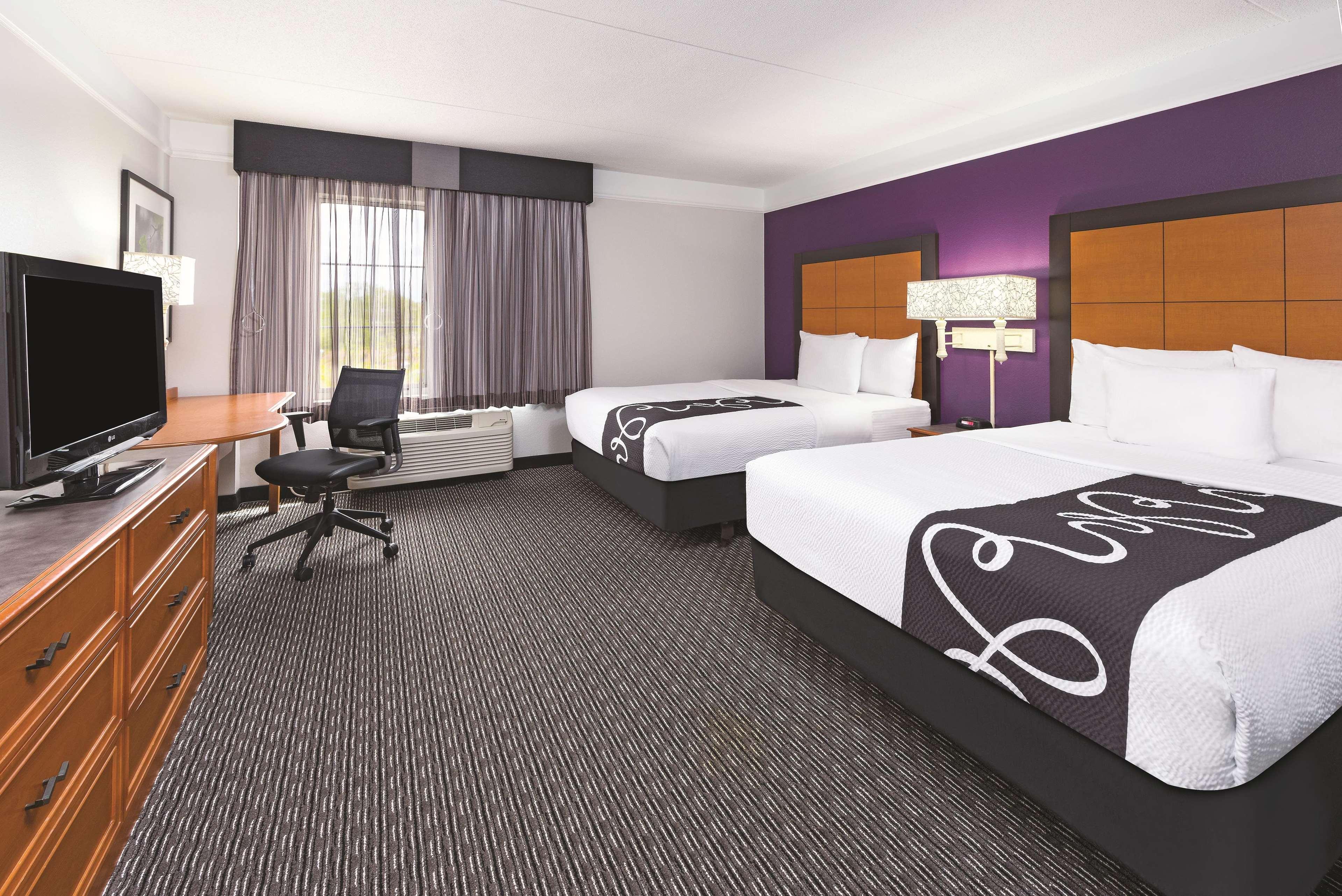 La Quinta By Wyndham St. Louis Westport Hotel Мериленд Хайтс Екстериор снимка