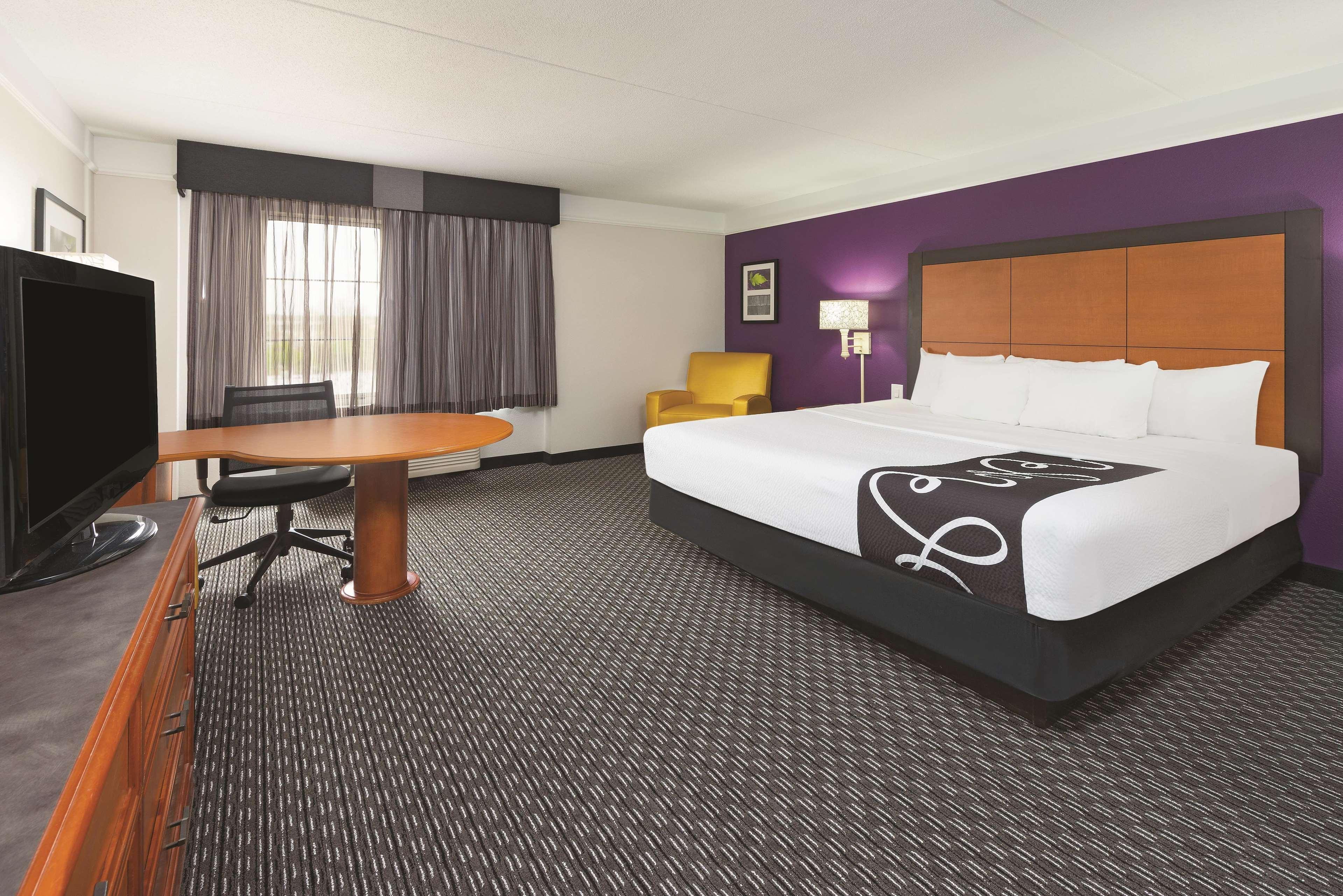 La Quinta By Wyndham St. Louis Westport Hotel Мериленд Хайтс Екстериор снимка