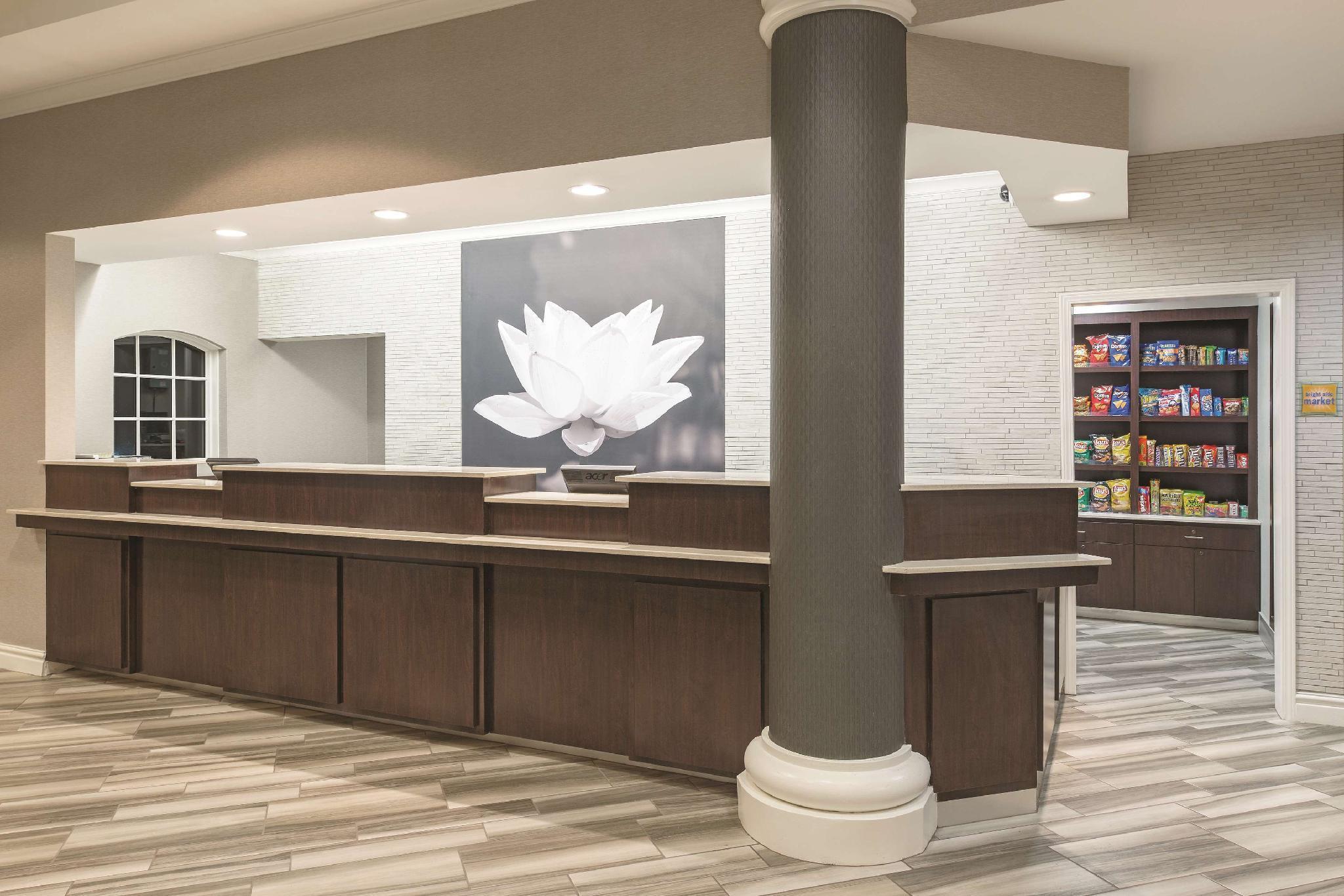 La Quinta By Wyndham St. Louis Westport Hotel Мериленд Хайтс Екстериор снимка