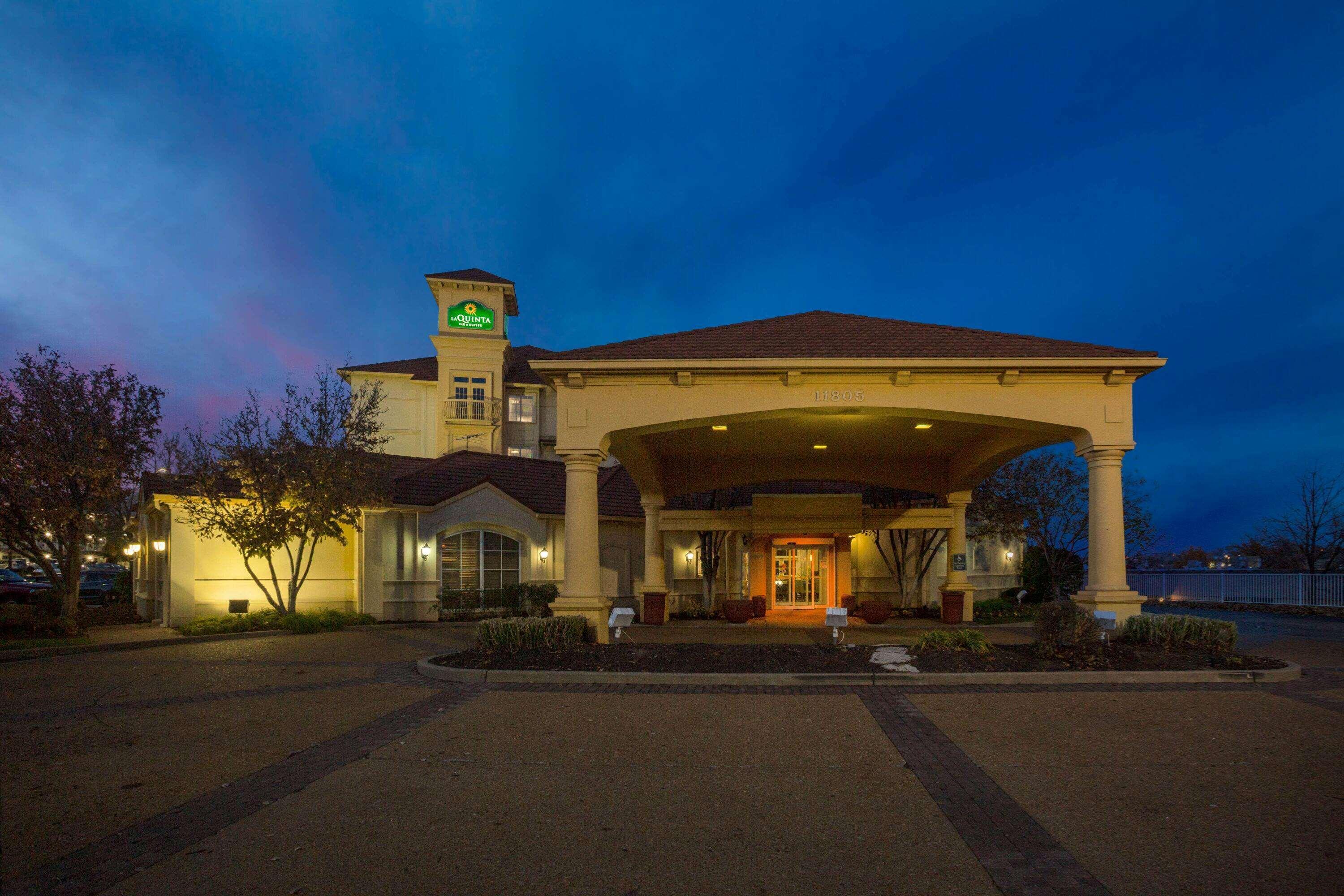 La Quinta By Wyndham St. Louis Westport Hotel Мериленд Хайтс Екстериор снимка