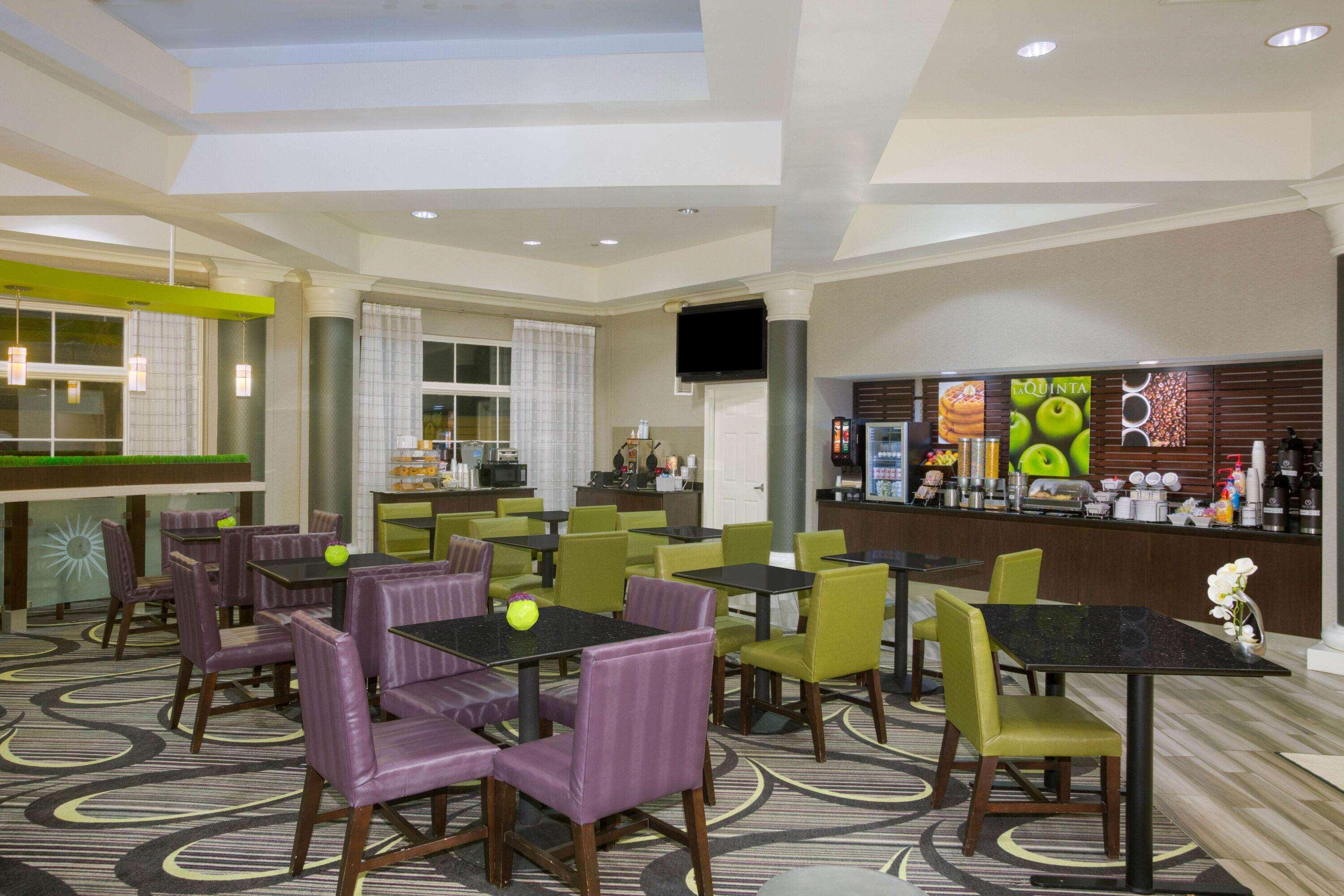 La Quinta By Wyndham St. Louis Westport Hotel Мериленд Хайтс Екстериор снимка