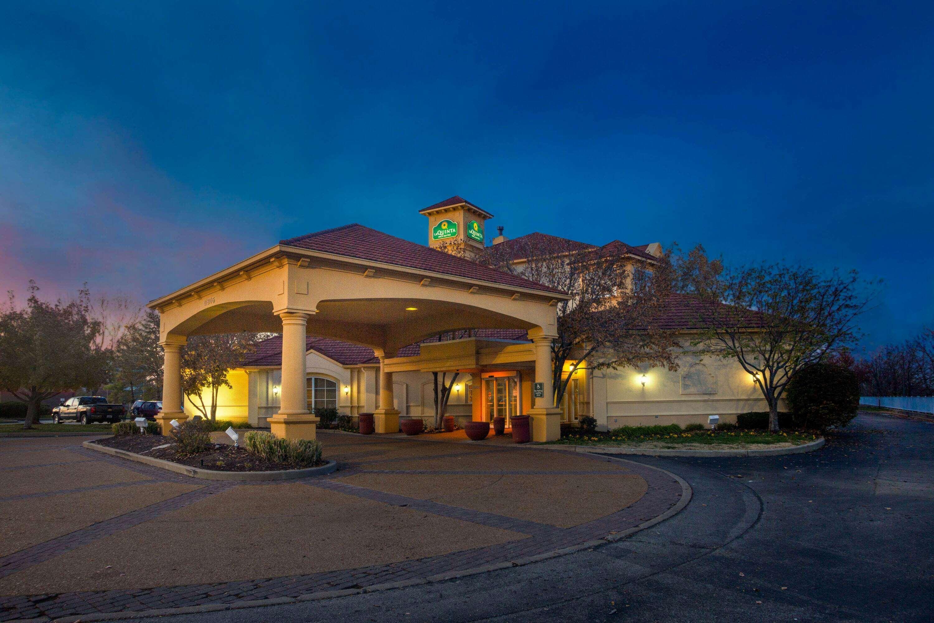 La Quinta By Wyndham St. Louis Westport Hotel Мериленд Хайтс Екстериор снимка