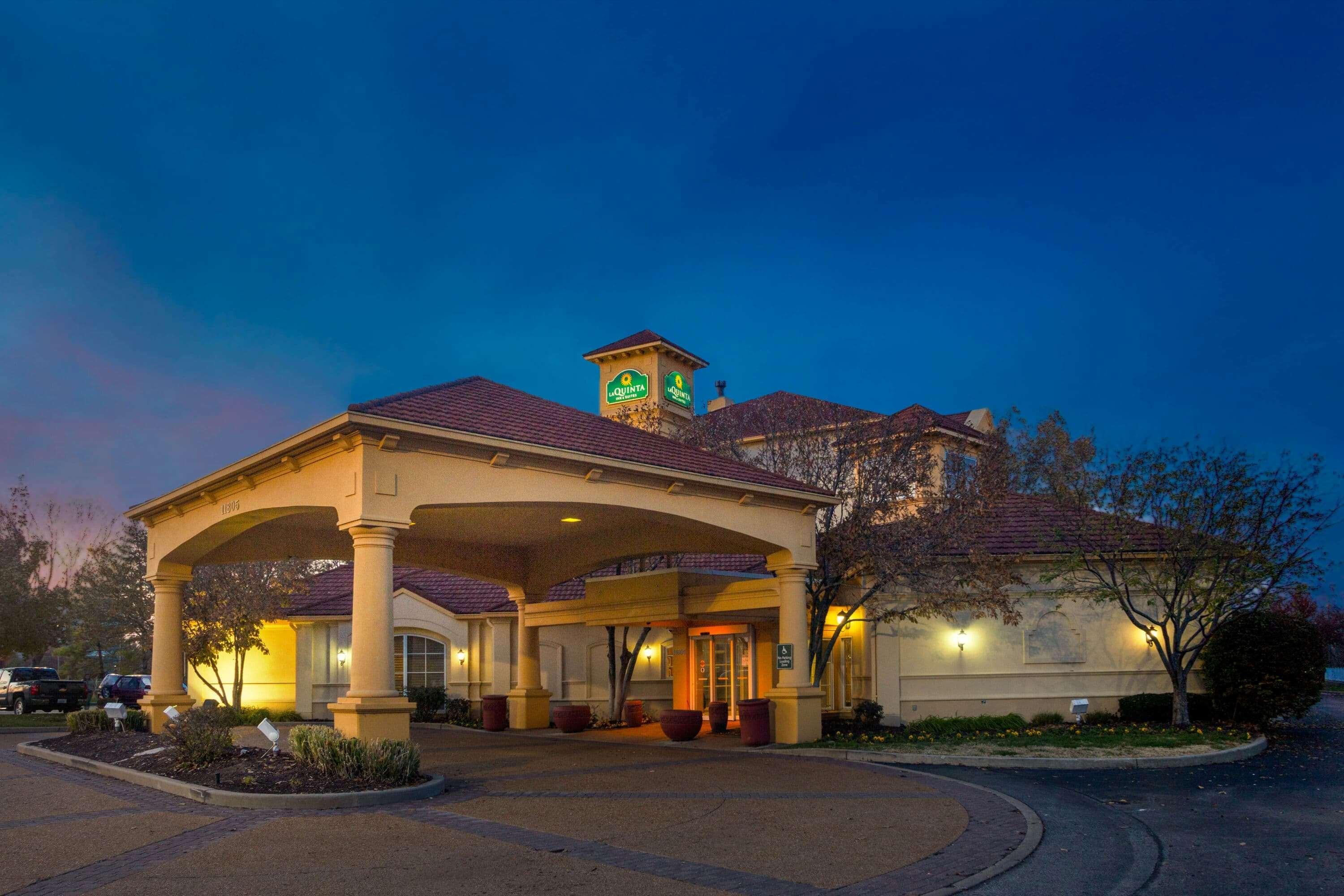 La Quinta By Wyndham St. Louis Westport Hotel Мериленд Хайтс Екстериор снимка