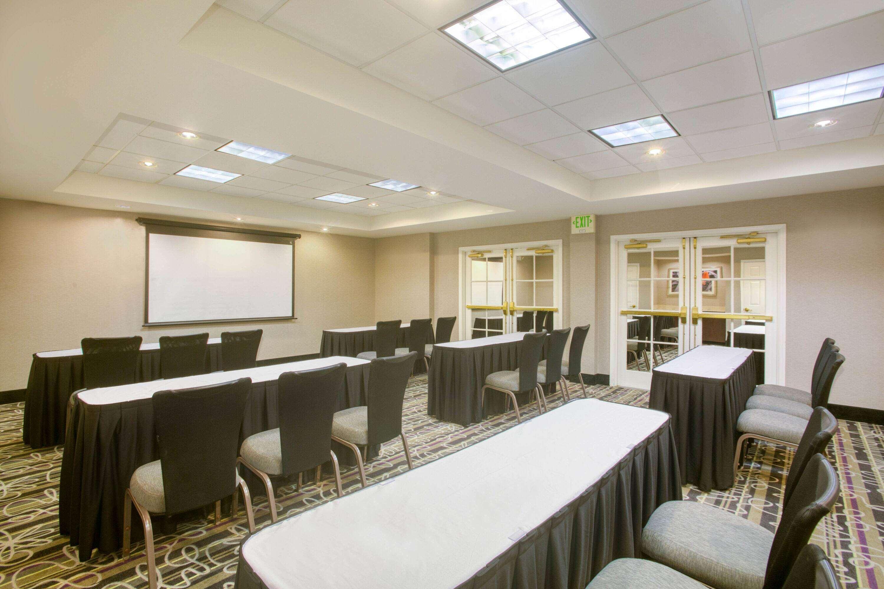 La Quinta By Wyndham St. Louis Westport Hotel Мериленд Хайтс Екстериор снимка