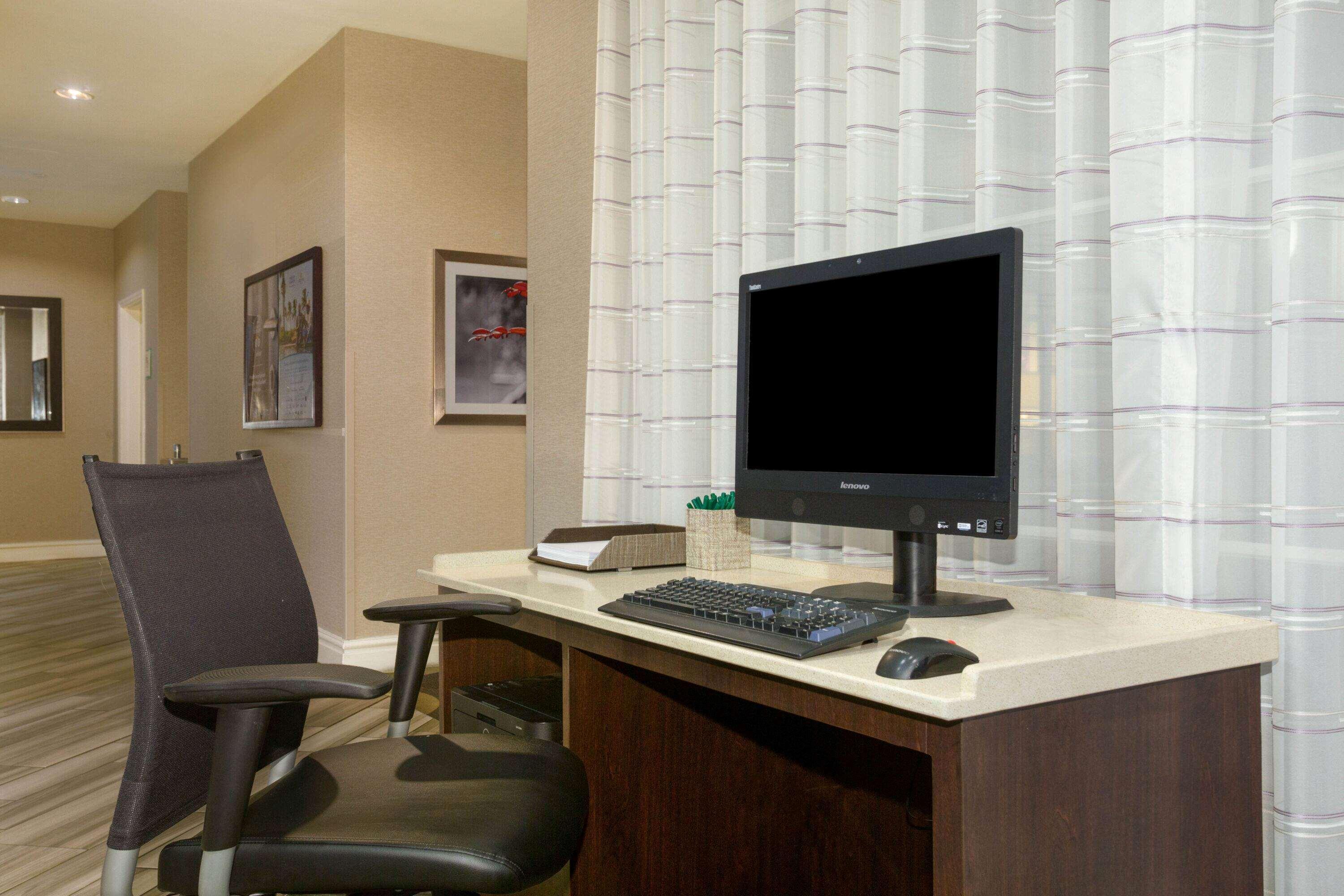La Quinta By Wyndham St. Louis Westport Hotel Мериленд Хайтс Екстериор снимка