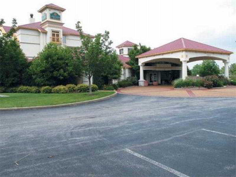 La Quinta By Wyndham St. Louis Westport Hotel Мериленд Хайтс Екстериор снимка