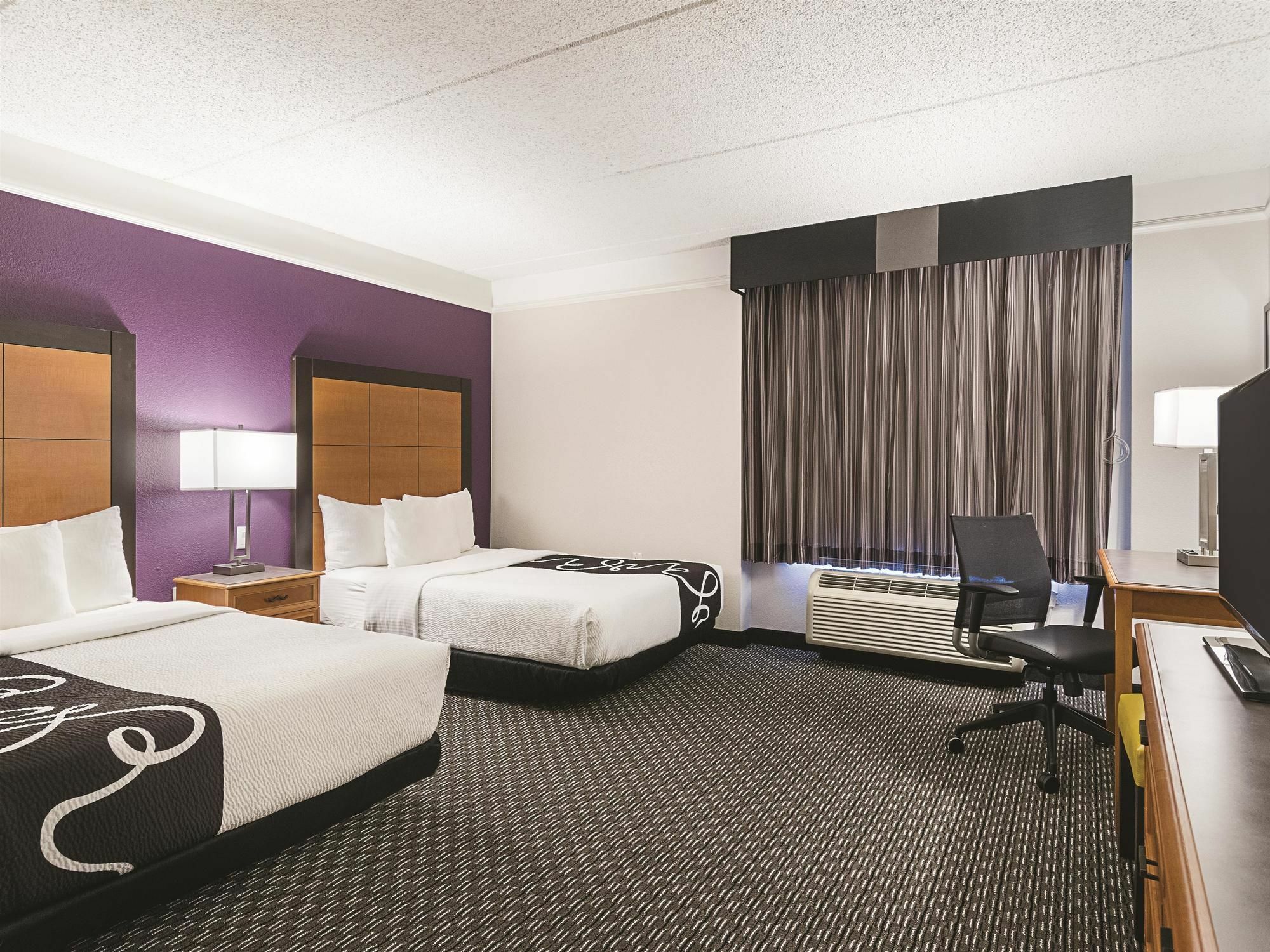 La Quinta By Wyndham St. Louis Westport Hotel Мериленд Хайтс Екстериор снимка